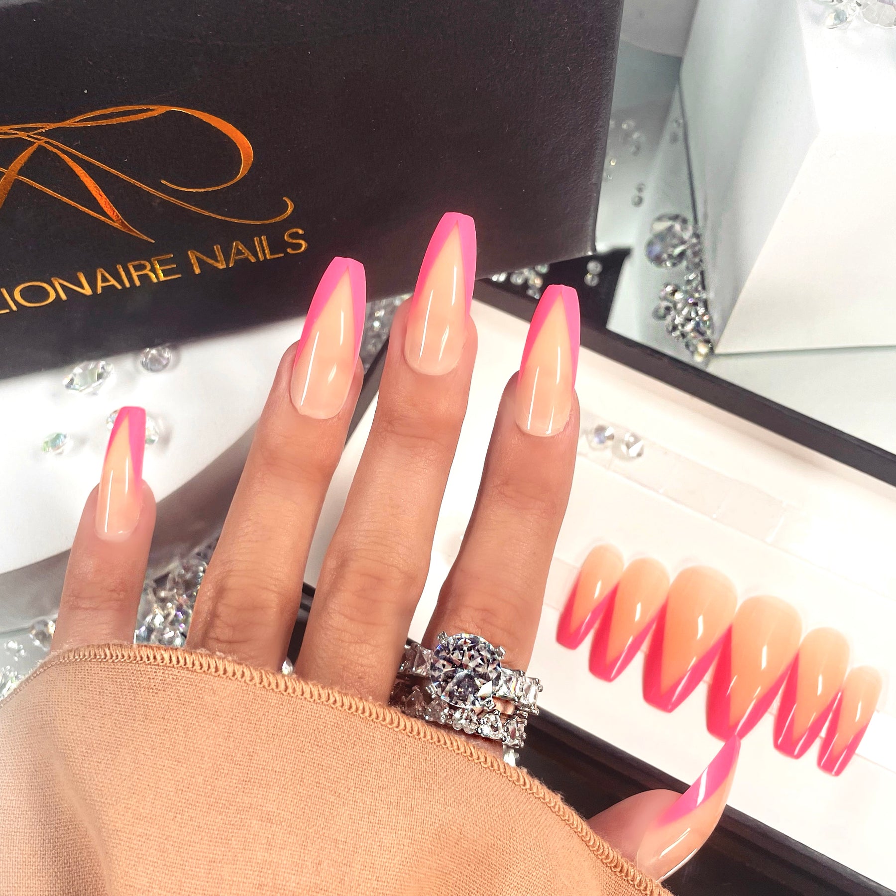 Gran Canaria Nail Pink