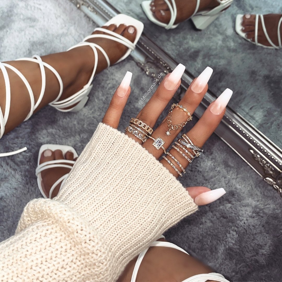 Babe | RING GOLD - Millionnails