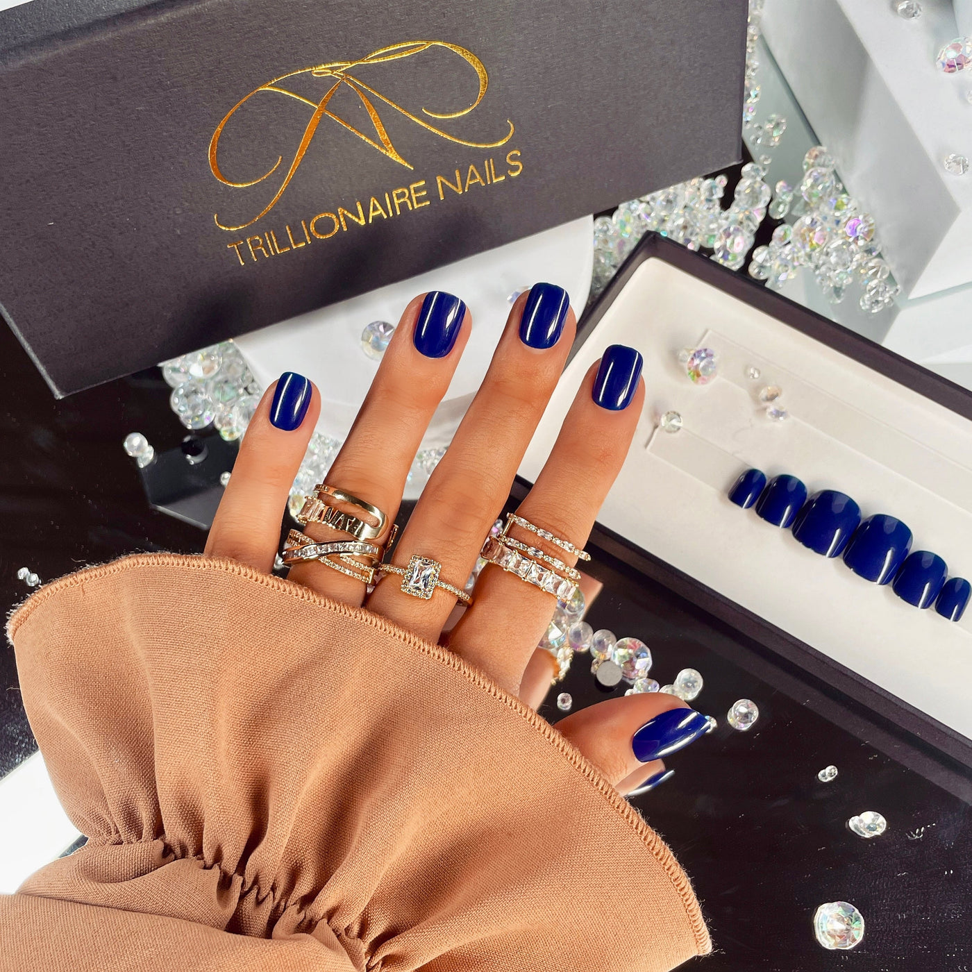 Seoul Nail Trillionairenails Luxuriöse Klebenägel